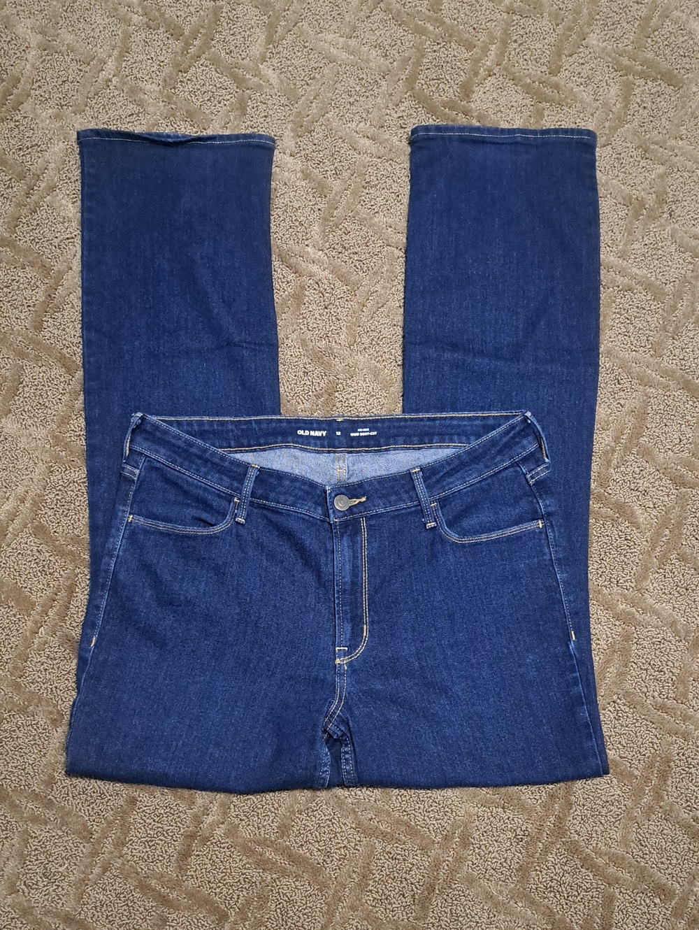 Old Navy Women's Mid-Rise Wow Boot Cut Jeans
